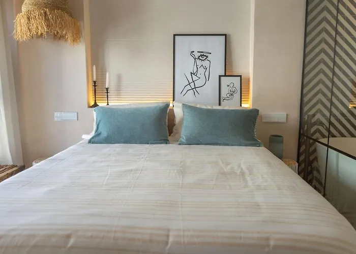 Poniente Penthouse - ático De Lujo Con Terraza Vistas Jacuzzi Y Wifi Appartamento *