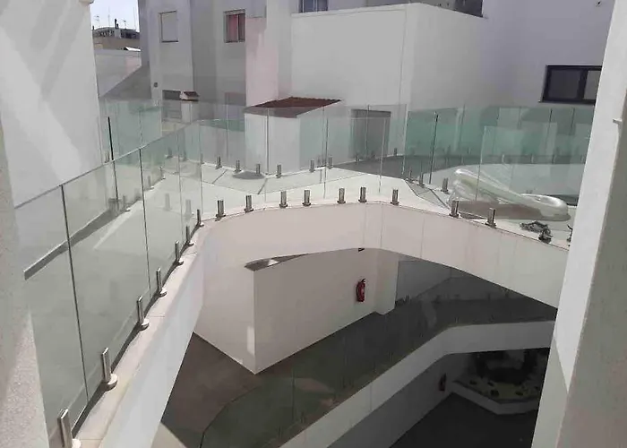 Poniente Penthouse - ático De Lujo Con Terraza Vistas Jacuzzi Y Wifi